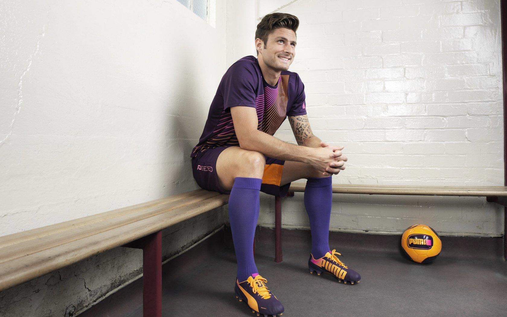 勒克莱尔坦言心系跃马 期待2026技术规则重塑法拉利荣光