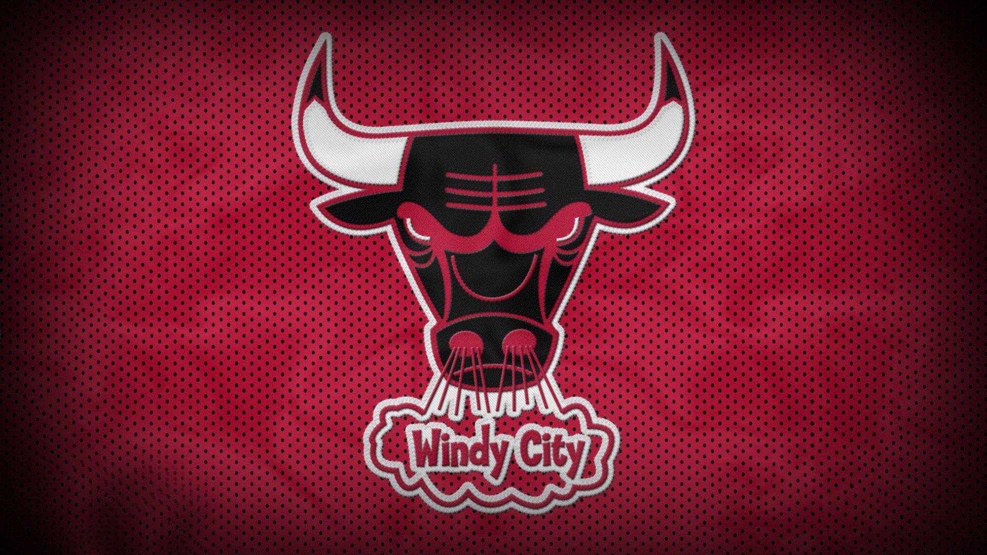 德布劳内妻子惊艳亮相！气质出众，深V黑礼服闪耀颁奖典礼